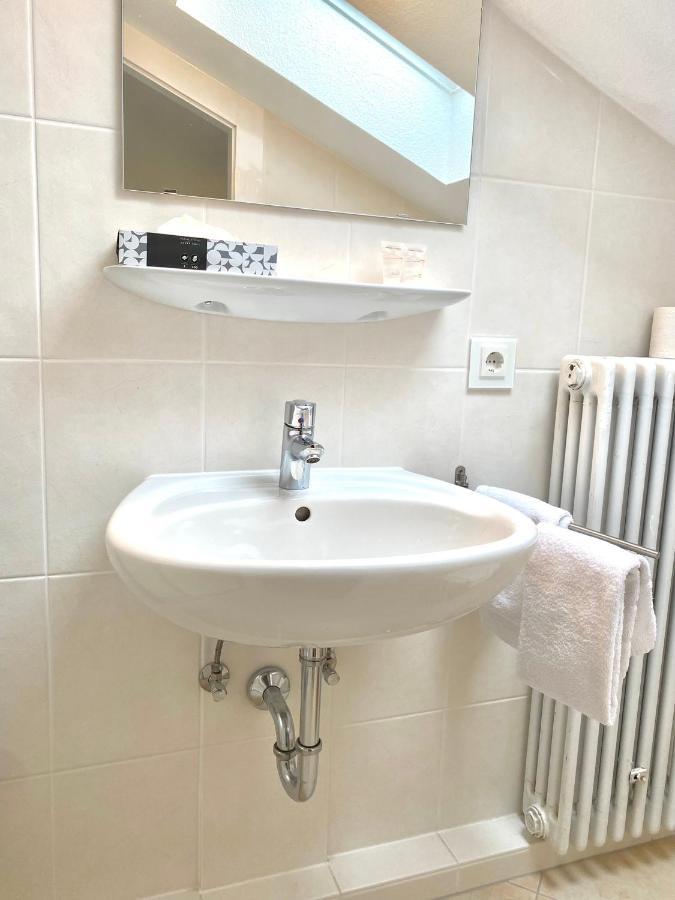 Gemuetliche Ferienwohnung Am Tegernsee - Ruhig Im Dachgeschoss บาดวิสเซ ภายนอก รูปภาพ